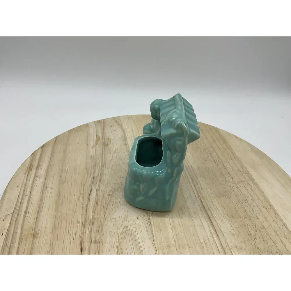 Unmarked ceramic wishing